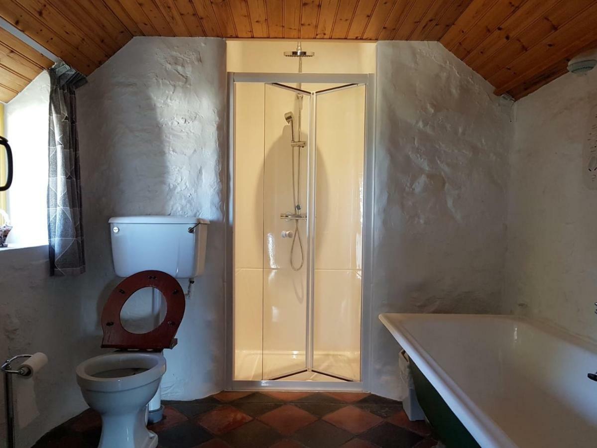Stunning Views At Ballagh Cottage Newcastle Newcastle  Ngoại thất bức ảnh